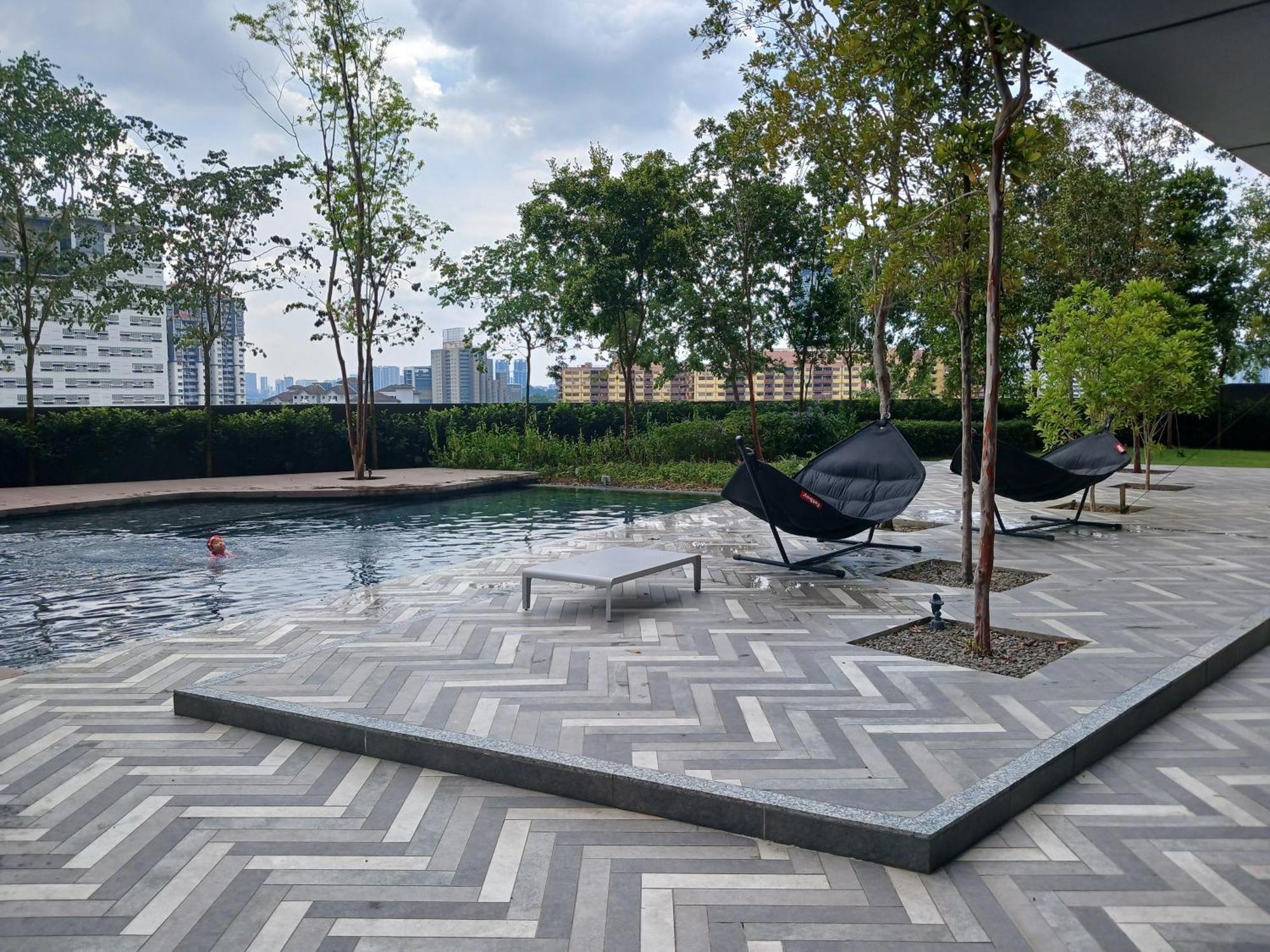 Lucentia By Worldwide